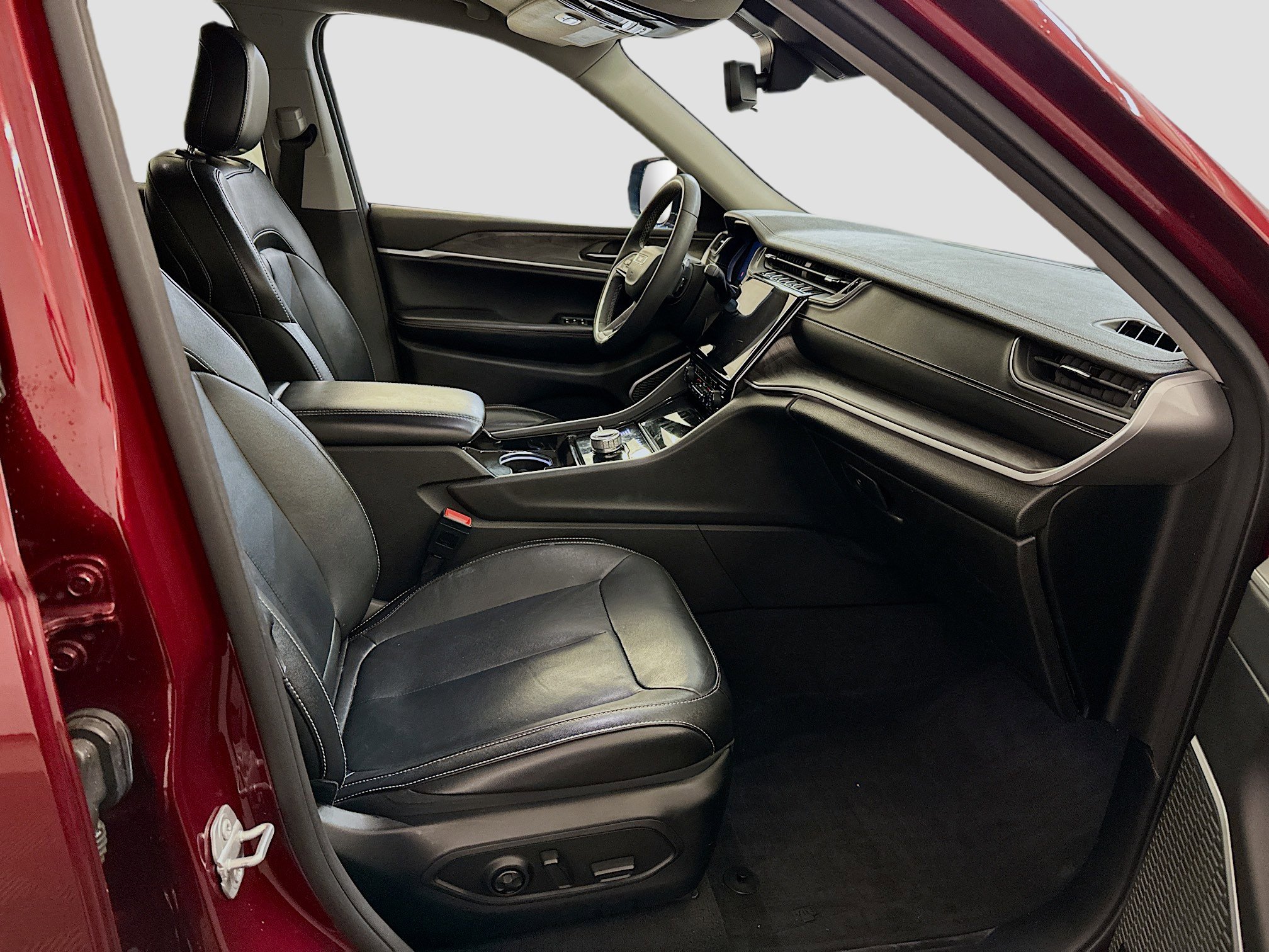 Used 2023 Jeep Grand Cherokee L Limited w/ Trailer Tow Group (B) image 34