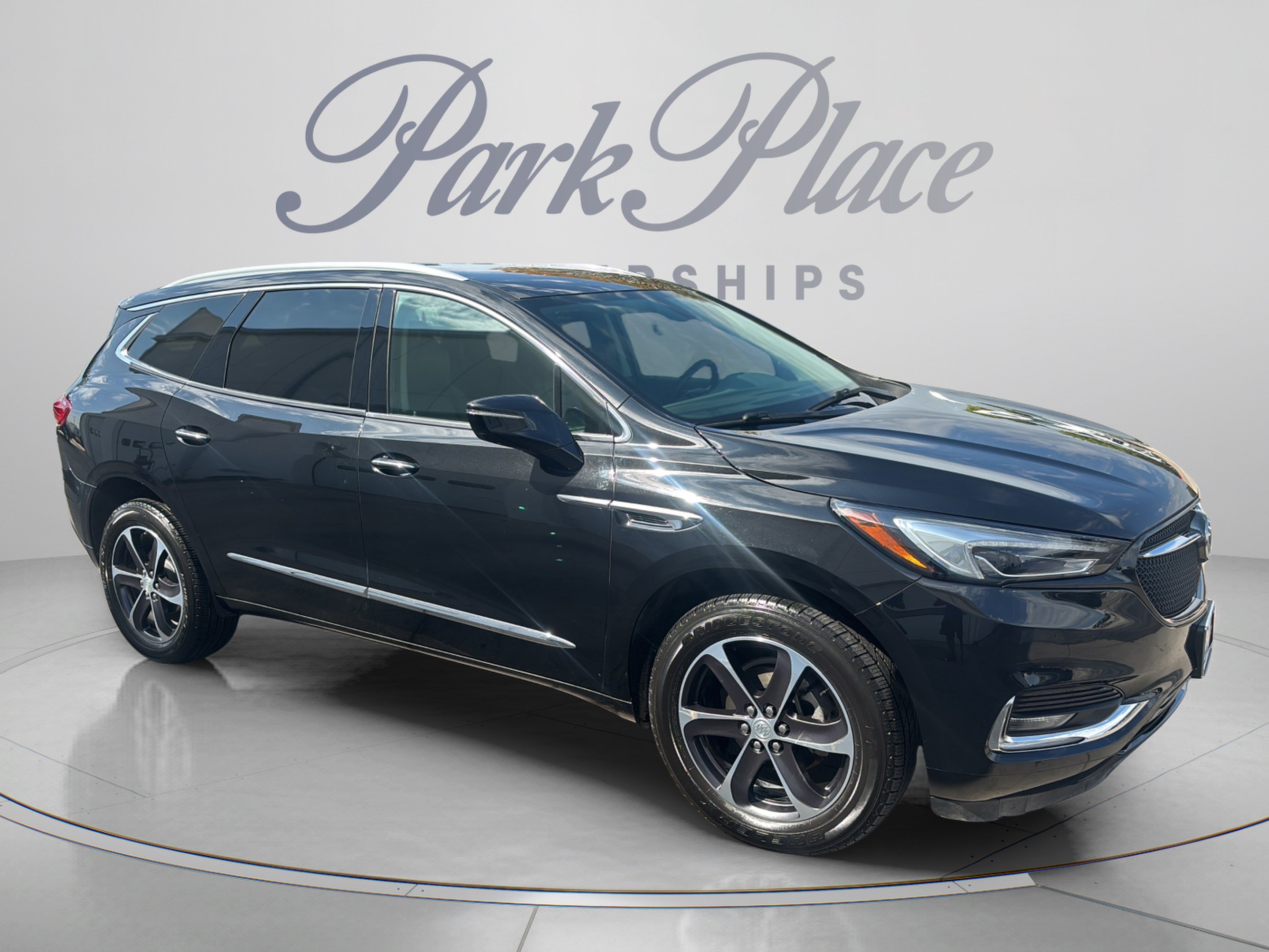 Used 2020 Buick Enclave Essence w/ Sport Touring Edition FWD image 8