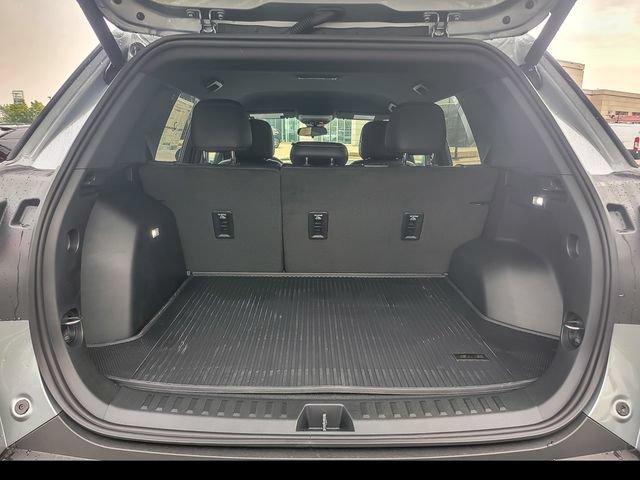New 2027 GMC Terrain Elevation w/ Elevation Premium Package FWD image 19