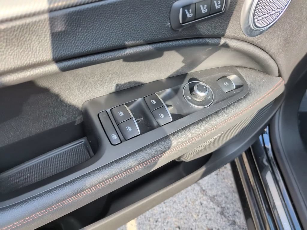 Used 2025 Alfa Romeo Stelvio Sprint AWD/4WD image 20