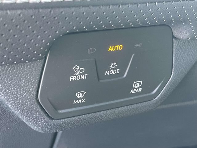 Certified 2026 Volkswagen Atlas SE FWD image 19
