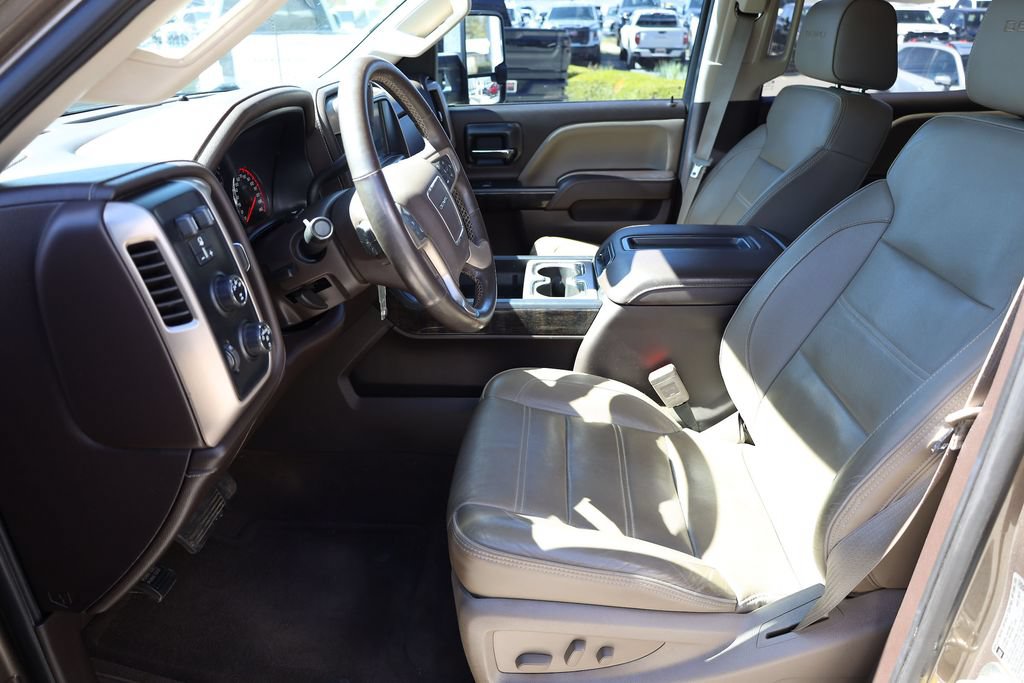 Used 2015 GMC Sierra 3500 Denali w/ Duramax Plus Package AWD/4WD image 11
