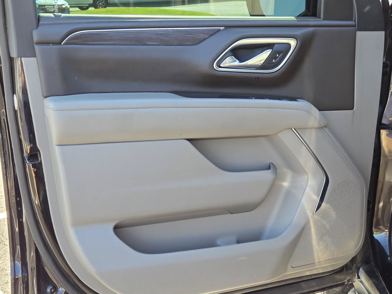 Used 2023 Chevrolet Tahoe LS AWD/4WD image 15