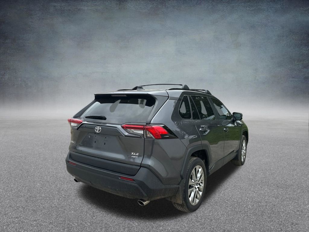 Used 2021 Toyota RAV4 XLE Premium AWD/4WD image 6