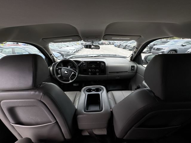 Used 2009 Chevrolet Silverado 1500 W/T AWD/4WD image 16