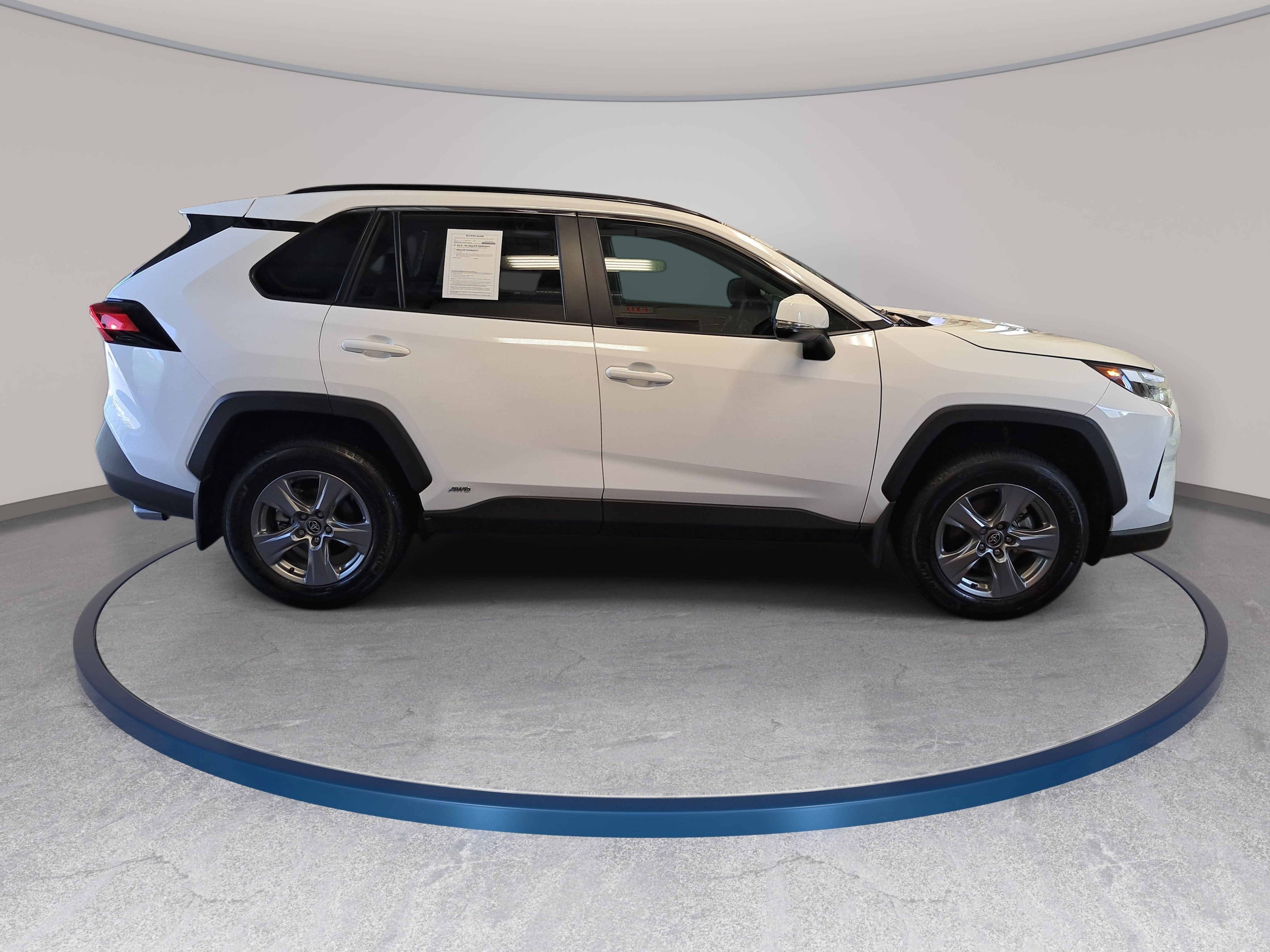 Used 2025 Toyota RAV4 XLE w/ Convenience Package AWD/4WD image 4