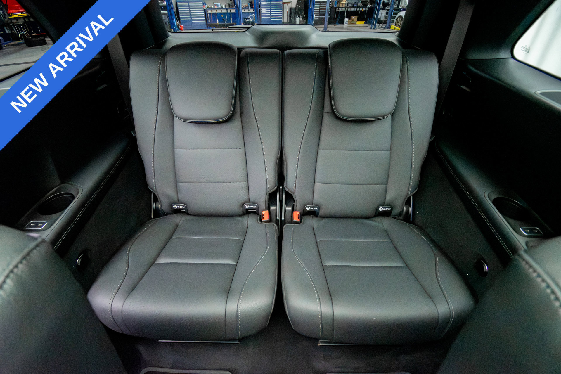 Used 2025 Mercedes-Benz GLS 450 4MATIC image 38