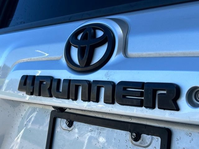 Used 2016 Toyota 4Runner SR5 RWD image 12