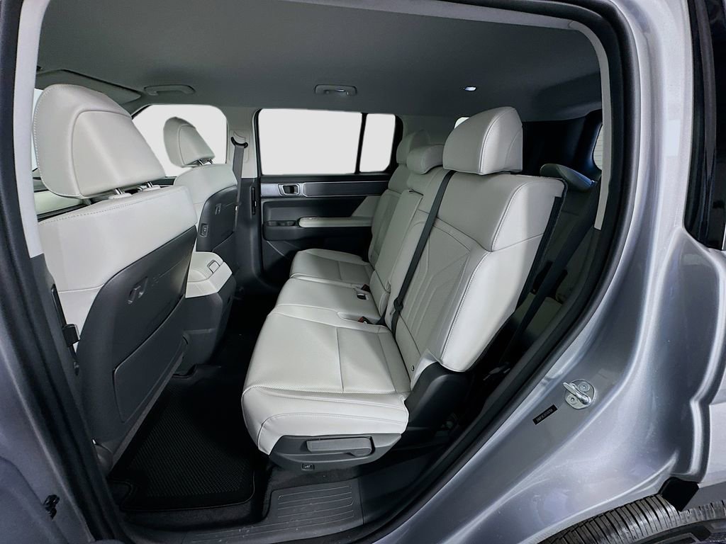 New 2026 Hyundai Santa Fe SEL image 16