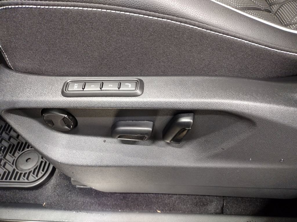 New 2026 Volkswagen Atlas SEL Premium R-Line image 27