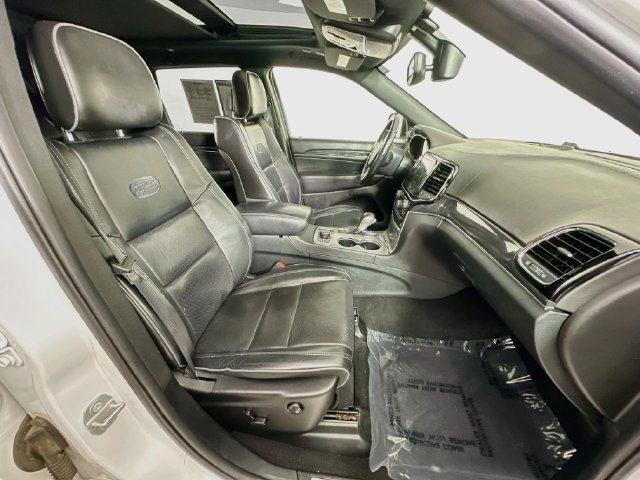 Used 2019 Jeep Grand Cherokee Overland AWD/4WD image 8