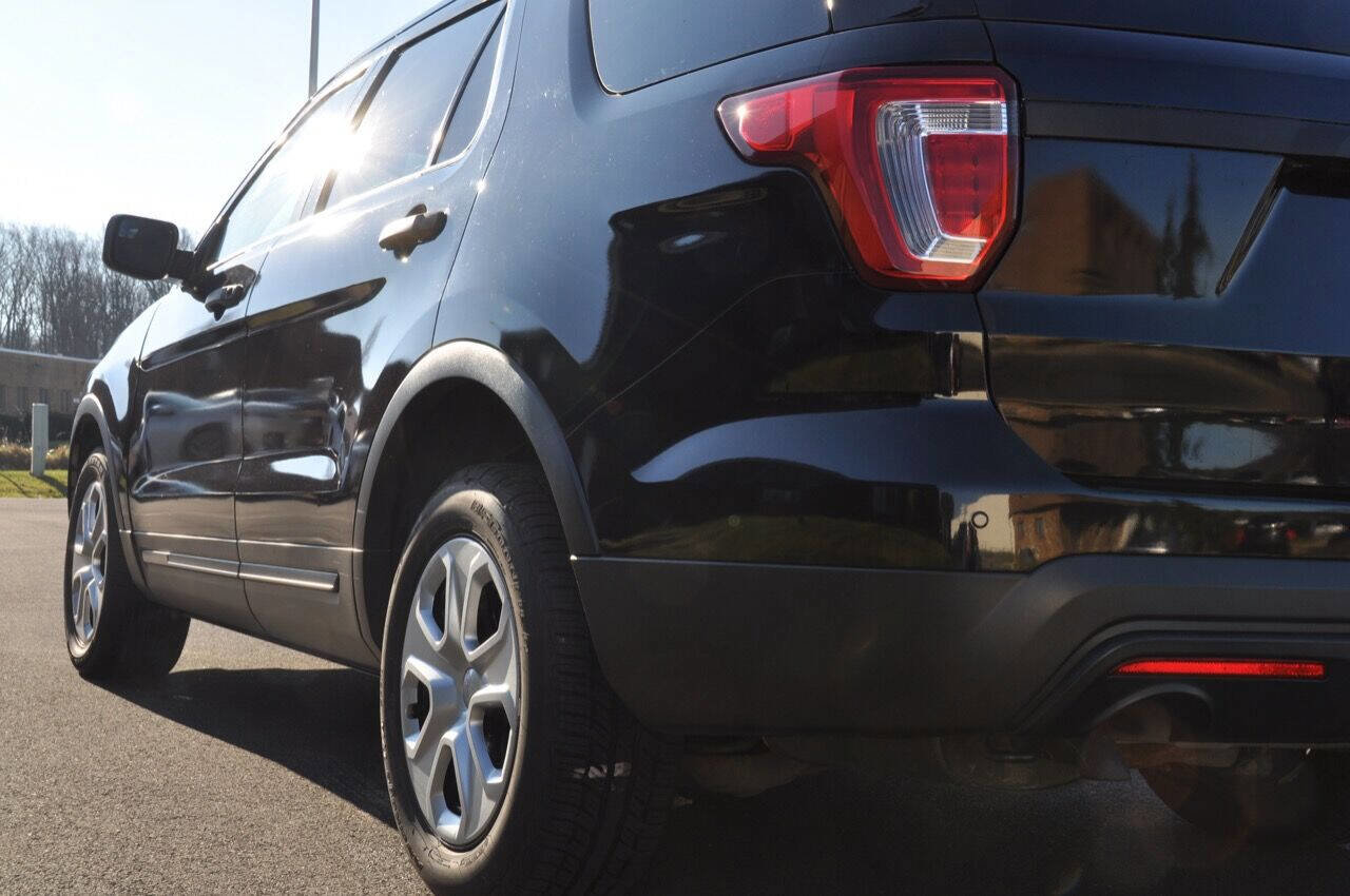 Used 2017 Ford Explorer 4WD Police Interceptor image 12