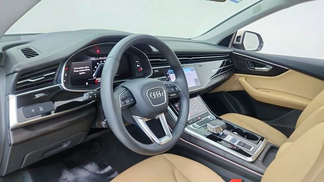 Used 2023 Audi Q8 Premium Plus w/ Premium Plus Package AWD/4WD image 18
