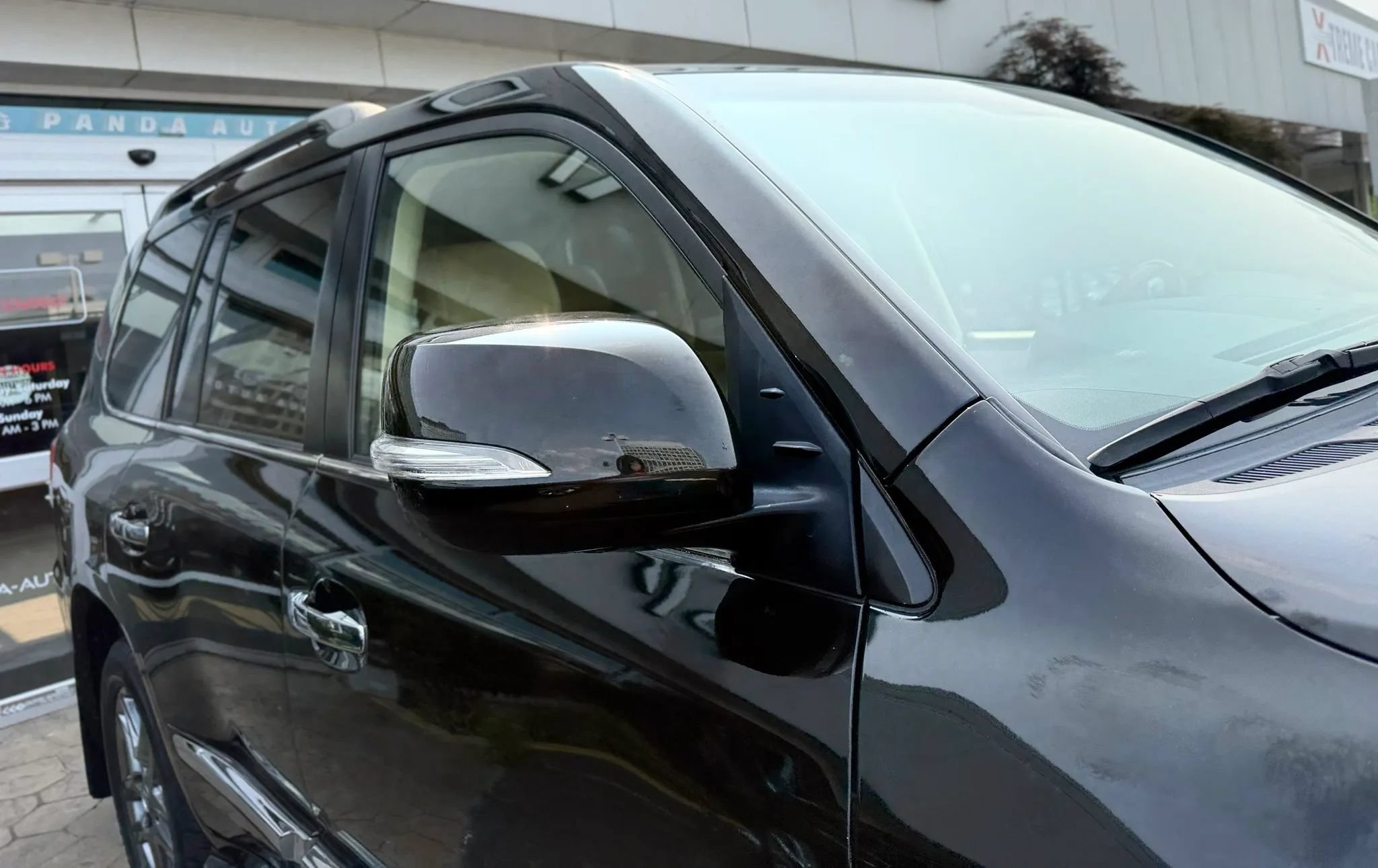 Used 2013 Lexus LX 570 4WD image 56