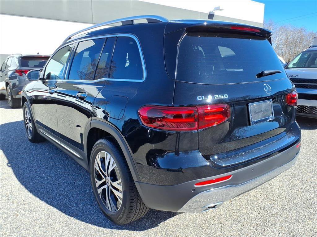 New 2026 Mercedes-Benz GLB 250 4MATIC image 4