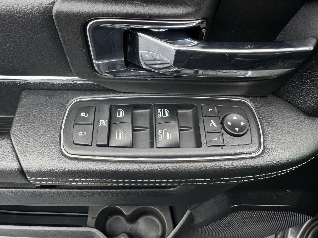 Used 2017 RAM 1500 Laramie image 15