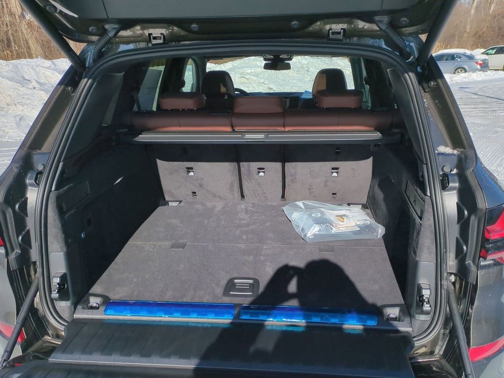 New 2026 BMW X5 xDrive50e w/ Executive Package image 24