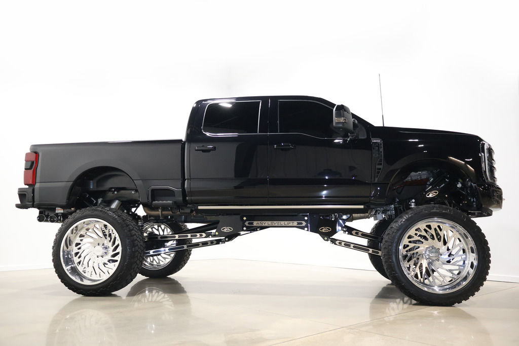 Used 2024 Ford F350 Limited w/ FX4 Off-Road Package image 84