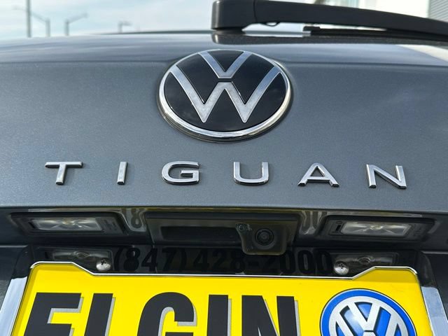 Used 2023 Volkswagen Tiguan SE R-Line AWD/4WD image 14