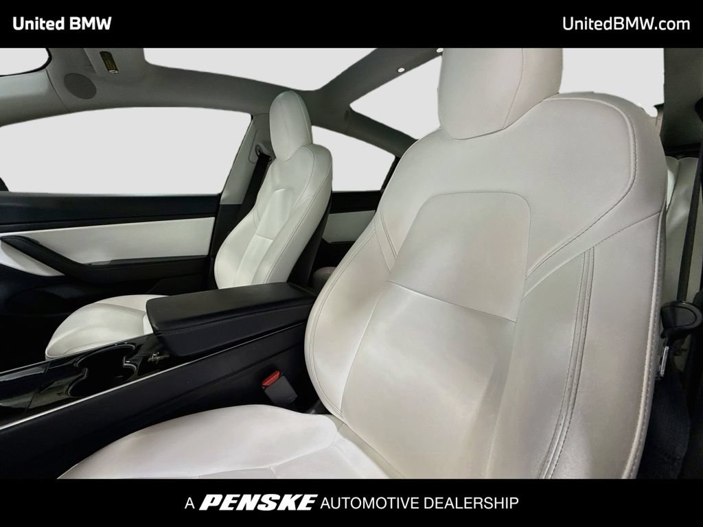 Used 2020 Tesla Model 3 Standard Range RWD image 12