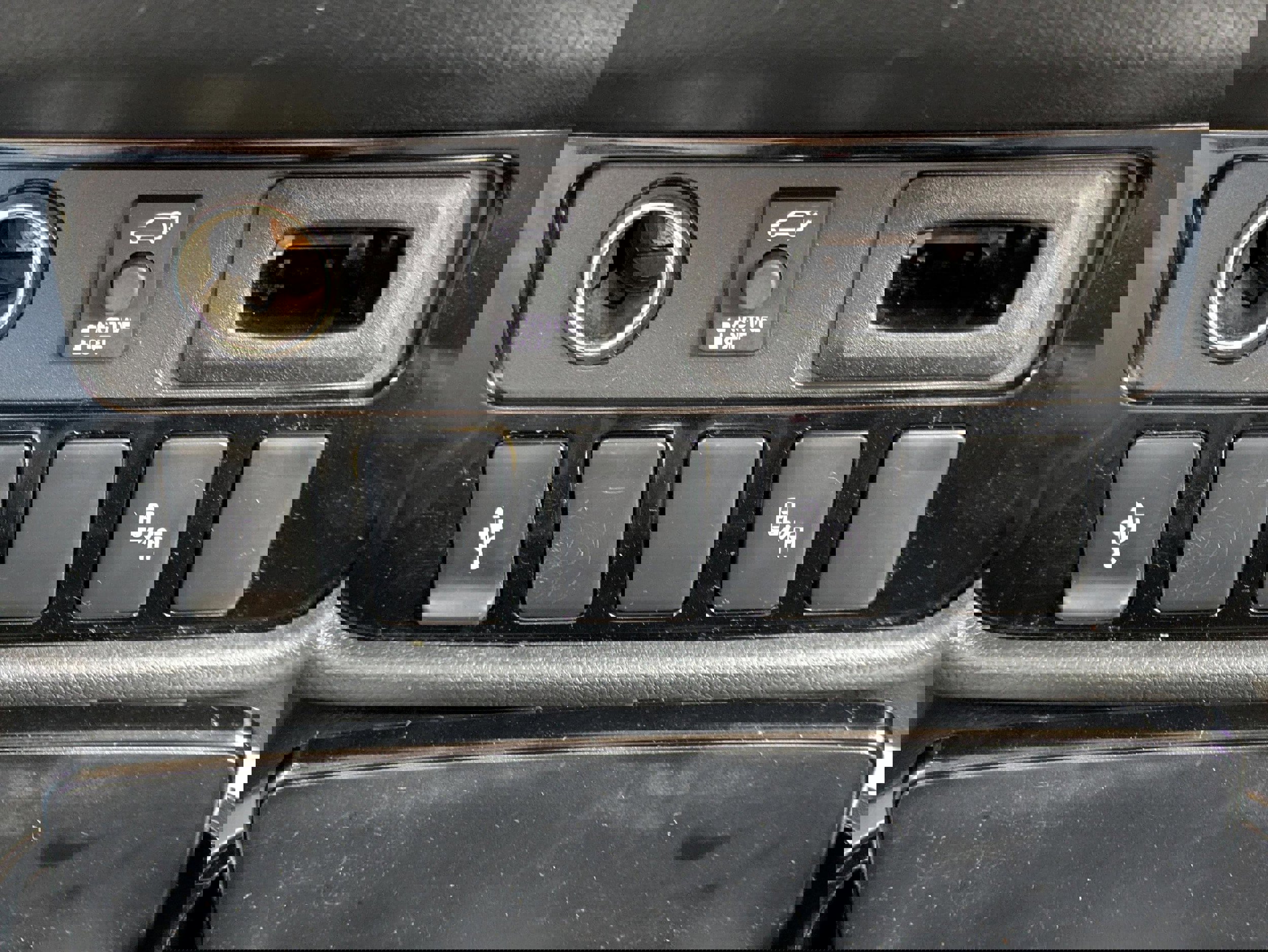 Used 2019 Mitsubishi Outlander SEL image 24