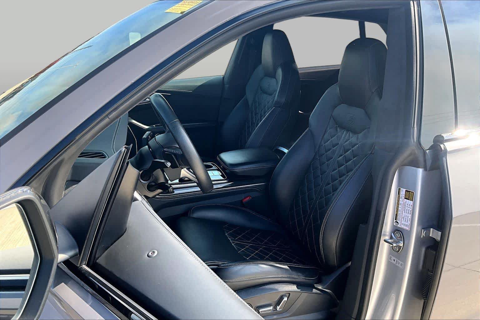 Used 2022 Audi SQ8 Prestige AWD/4WD image 8