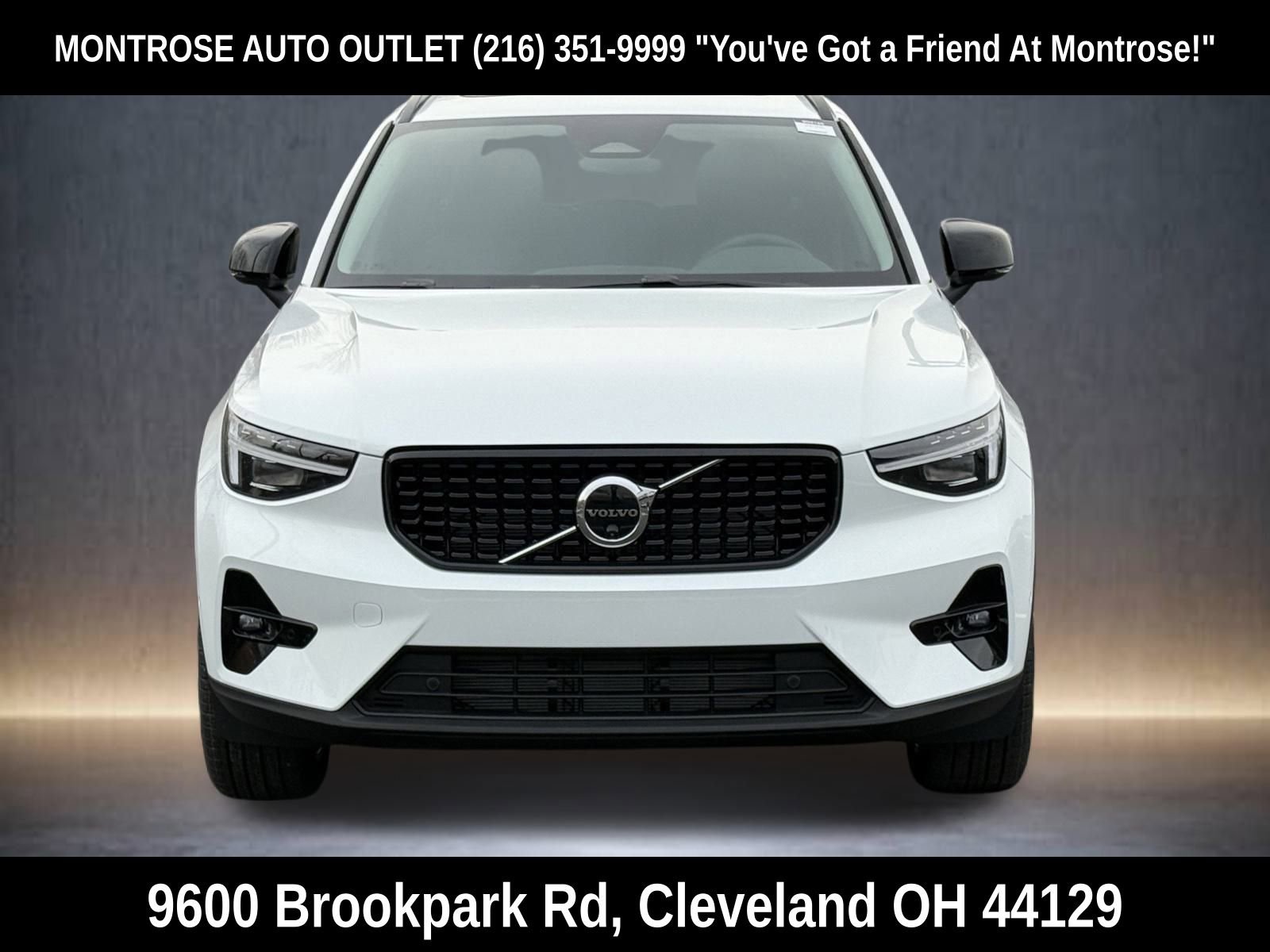 New 2026 Volvo XC40 B5 Plus w/ Protection Package Premier image 8