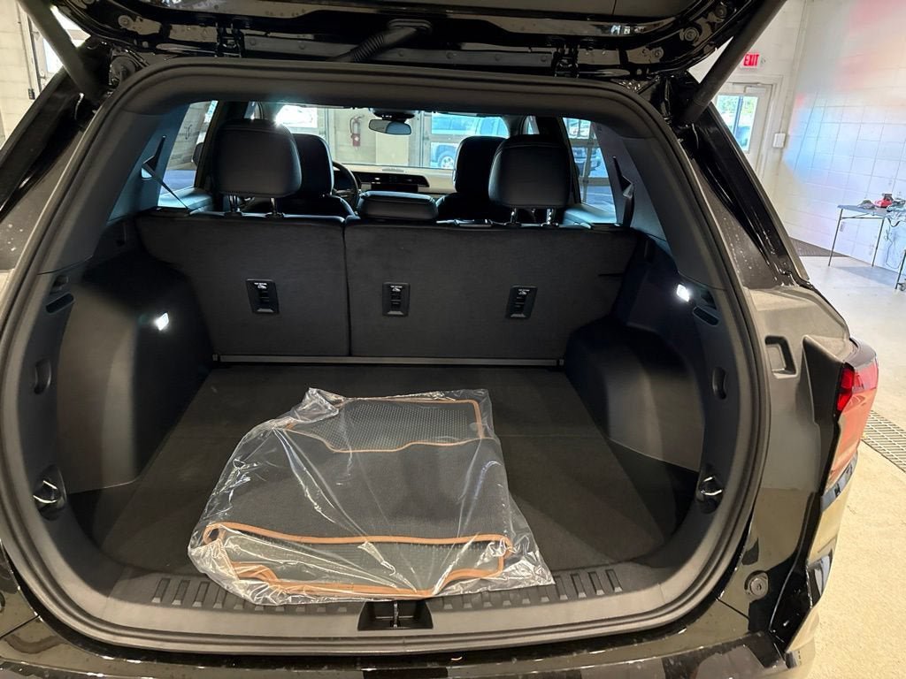 New 2026 GMC Terrain AT4 AWD/4WD image 18