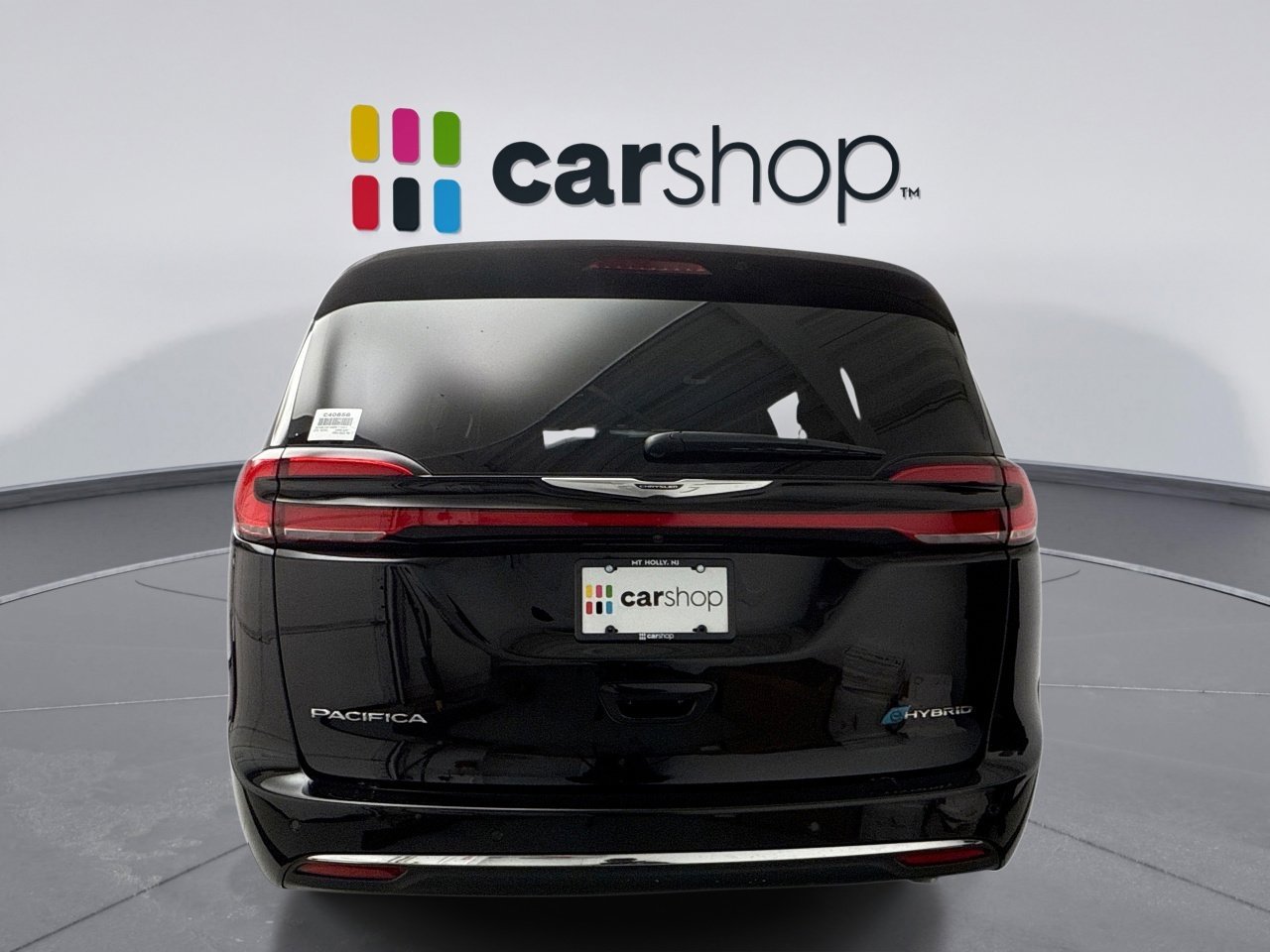 Used 2025 Chrysler Pacifica Select image 4