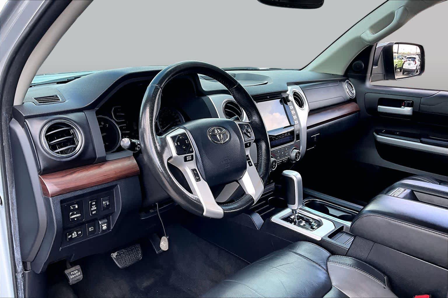 Used 2020 Toyota Tundra Limited w/ Limited Premium Package AWD/4WD image 18