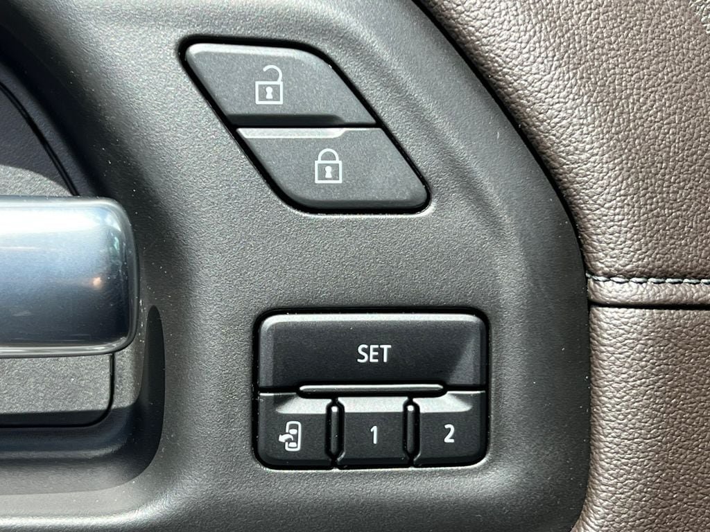 Used 2020 GMC Sierra 1500 Denali w/ Technology Package AWD/4WD image 25