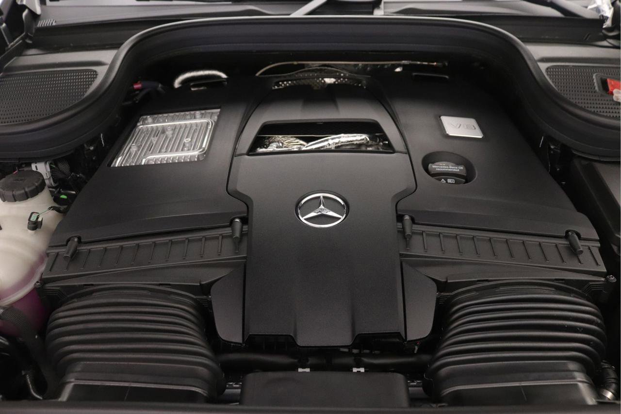 New 2026 Mercedes-Benz GLE 580 4MATIC image 9