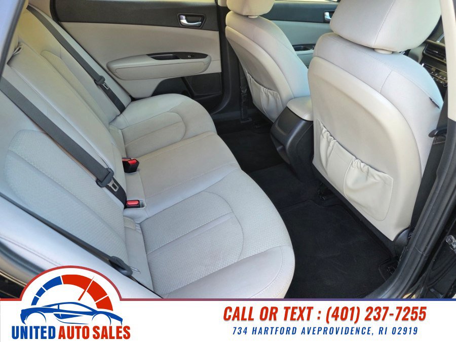 Used 2017 Kia Optima LX FWD image 12