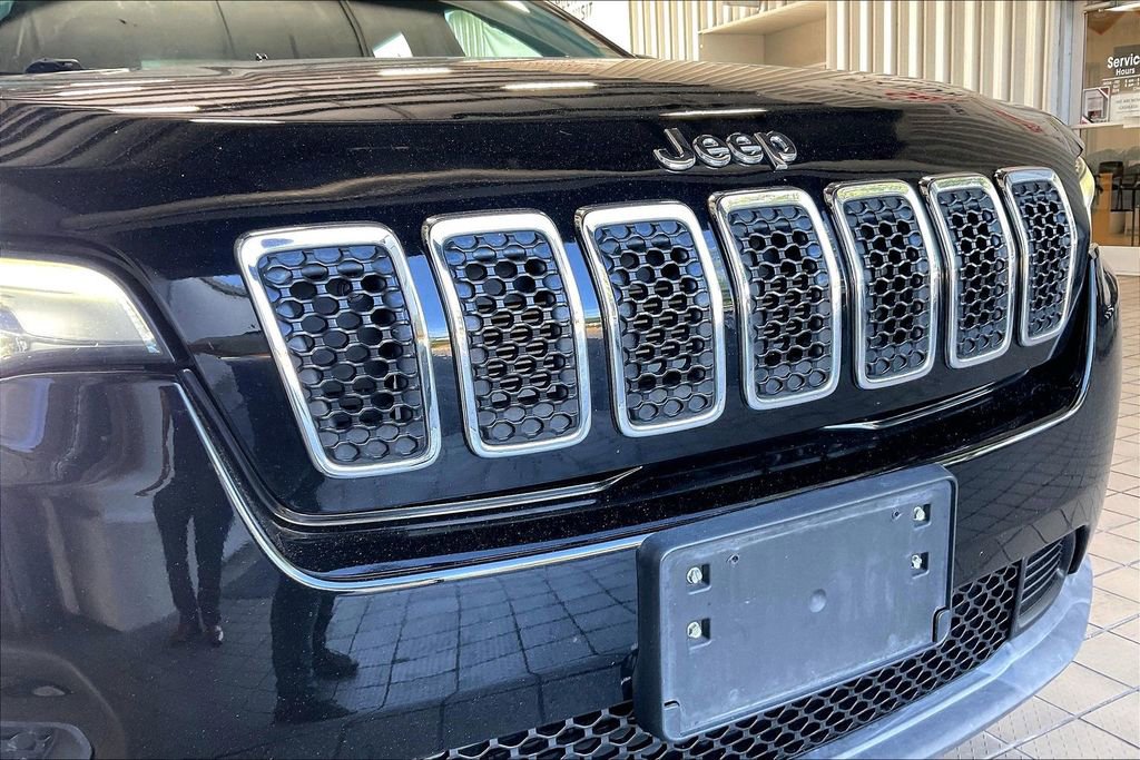 Used 2020 Jeep Cherokee Latitude FWD image 26