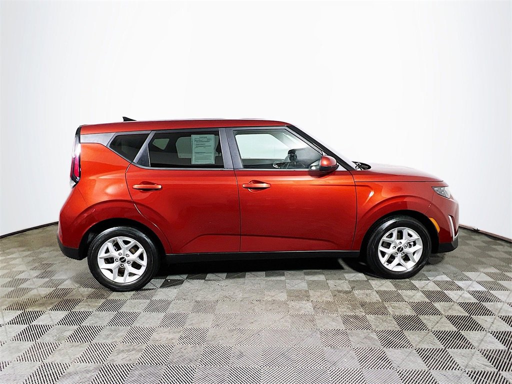 Used 2023 Kia Soul LX w/ Option Group 015 image 9