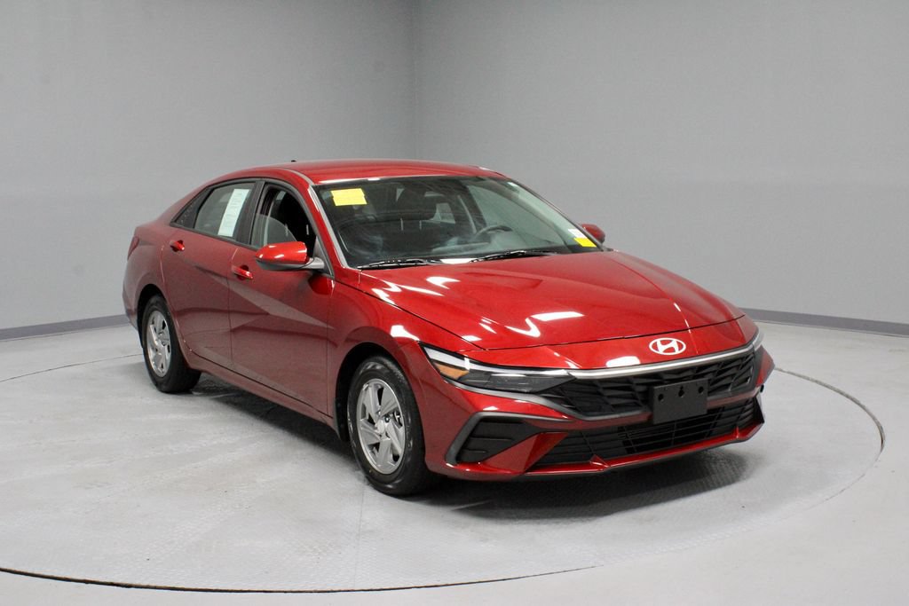 Used 2024 Hyundai Elantra SE