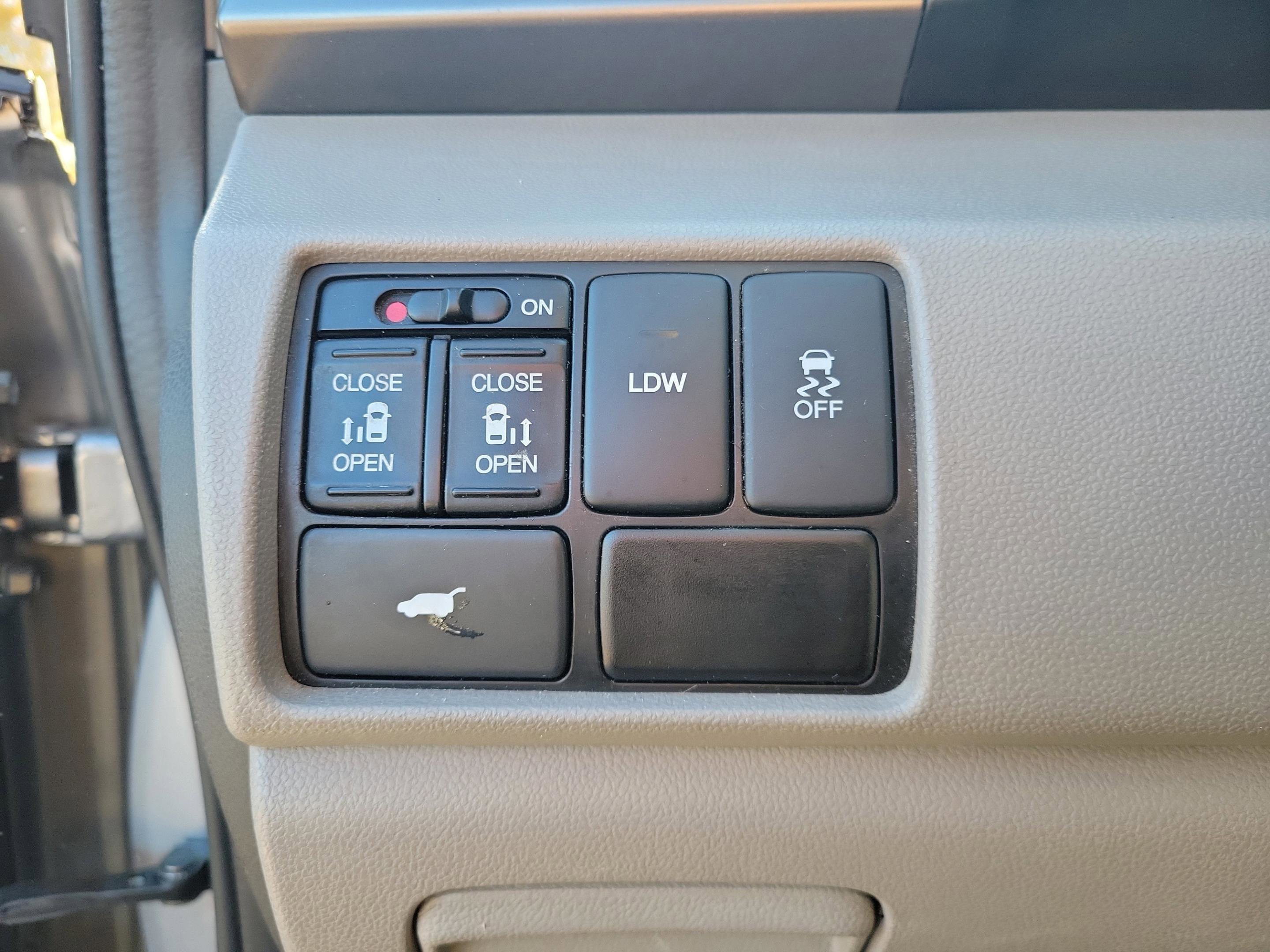 Used 2016 Honda Odyssey EX-L image 21