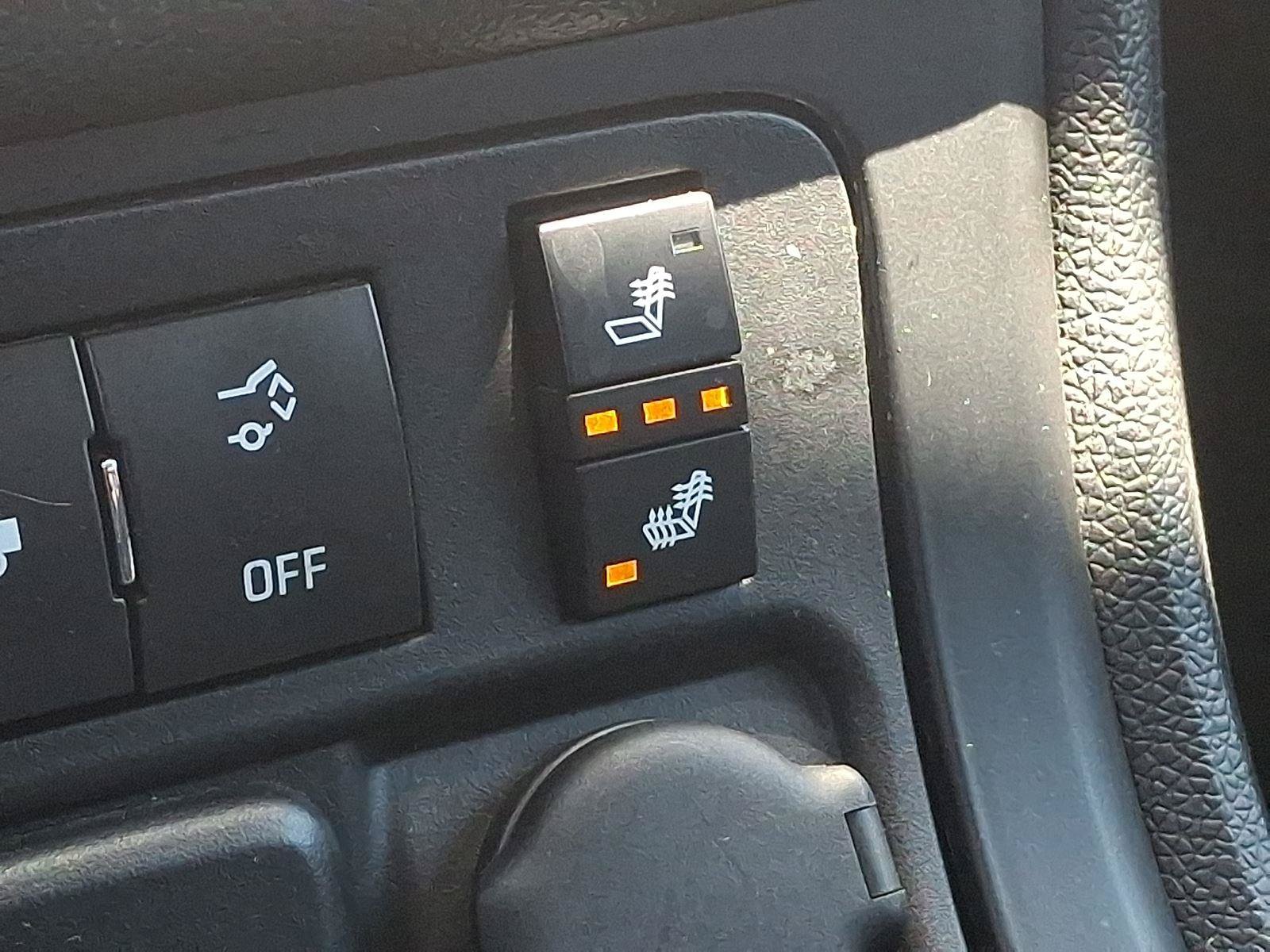 Used 2015 GMC Acadia SLE AWD/4WD image 25