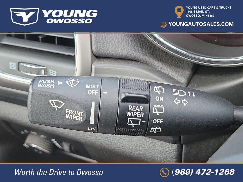 Used 2021 Jeep Grand Cherokee Laredo X AWD/4WD image 13