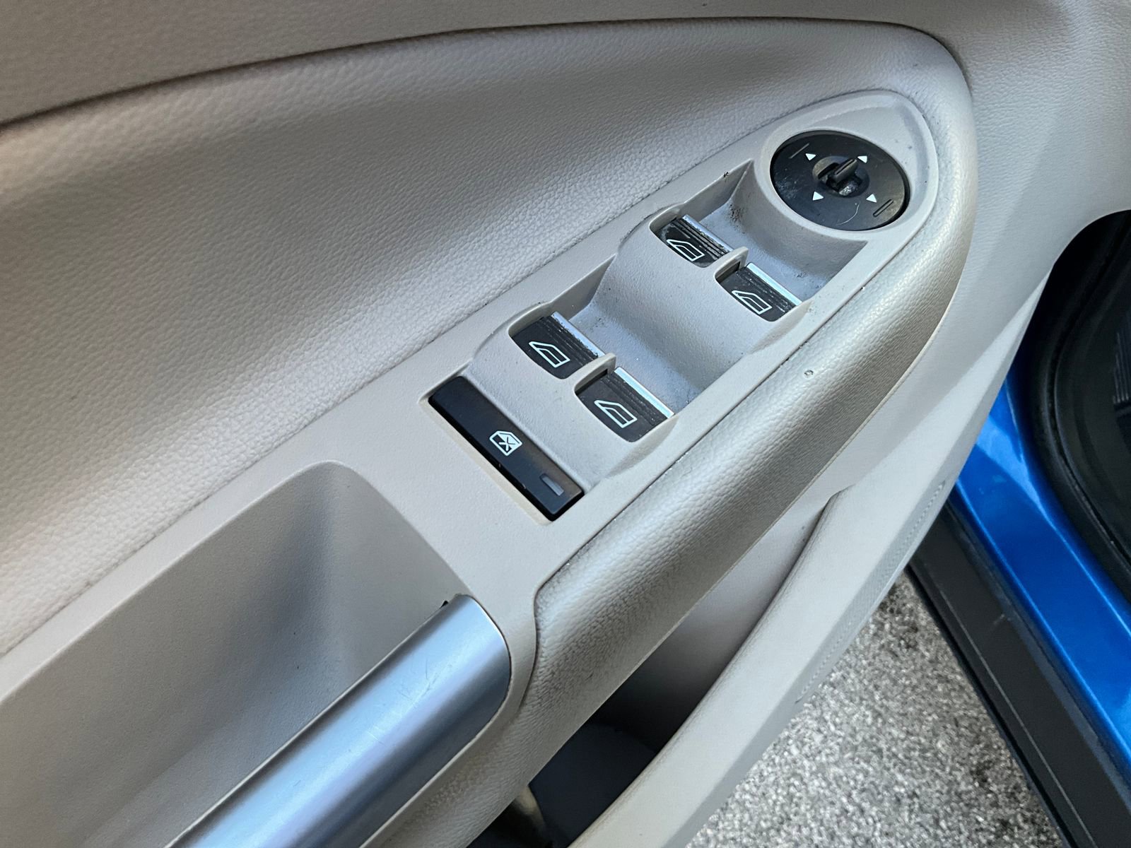 Used 2019 Ford Escape Titanium w/ U9j03 - Titanium Tow Package image 11