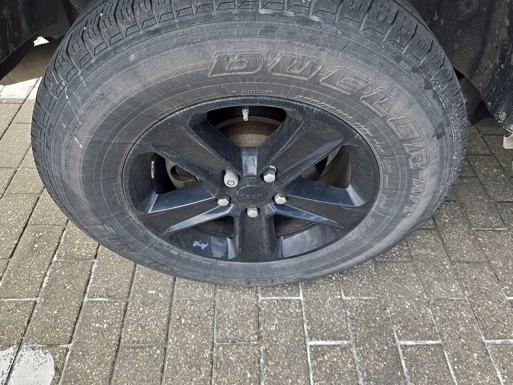 Used 2020 Jeep Wrangler Unlimited Sahara AWD/4WD image 12