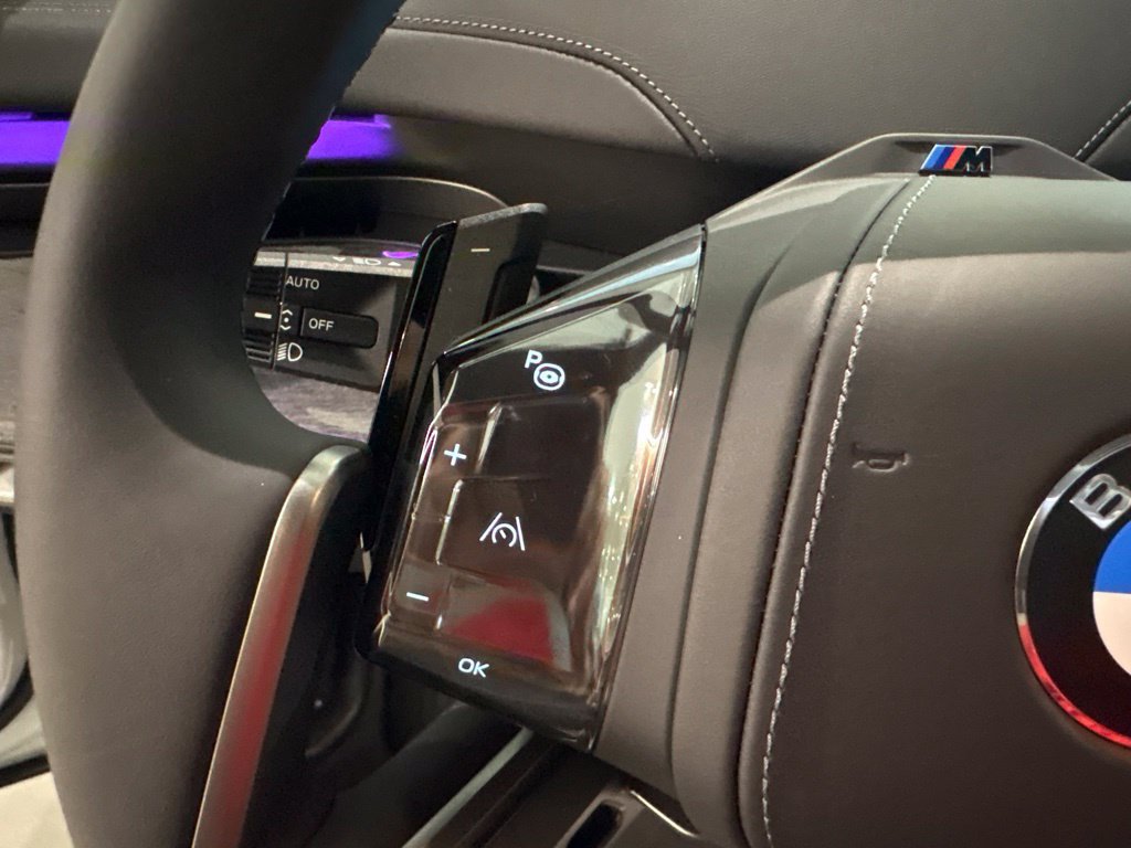 New 2027 BMW 740i RWD image 19