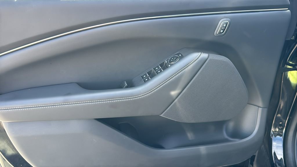 Certified 2025 Ford Mustang Mach-E Select image 20