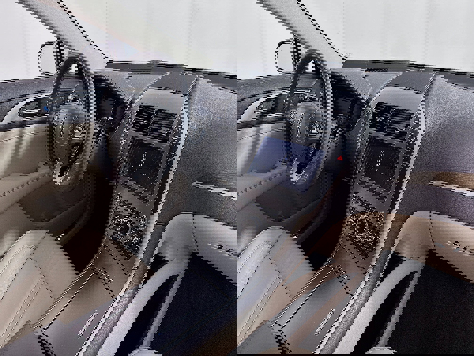 Used 2019 Lincoln MKZ Reserve image 28