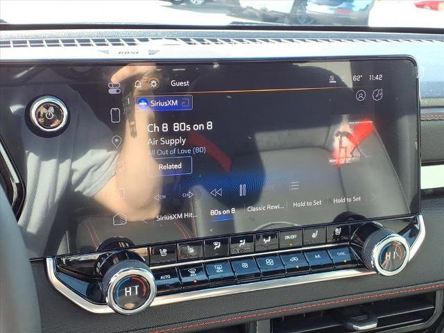 Used 2023 Chevrolet Colorado Z71 w/ Z71 Convenience Package 2 image 11