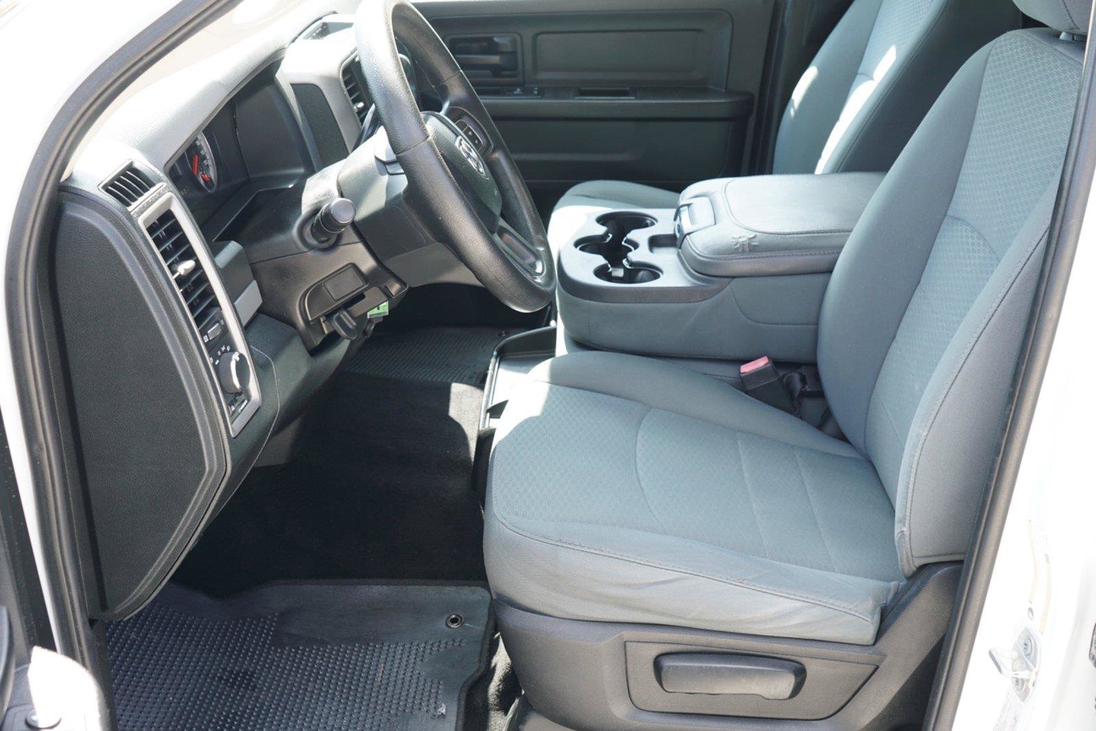 Used 2015 RAM 2500 Tradesman w/ Chrome Appearance Group RWD image 9