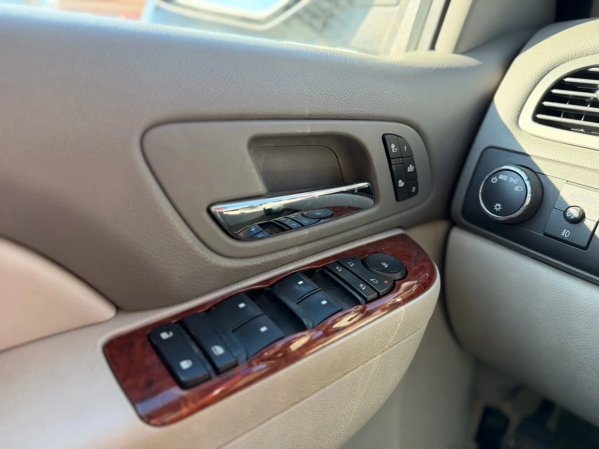 Used 2013 GMC Sierra 1500 SLT w/ SLT Convenience Package image 39