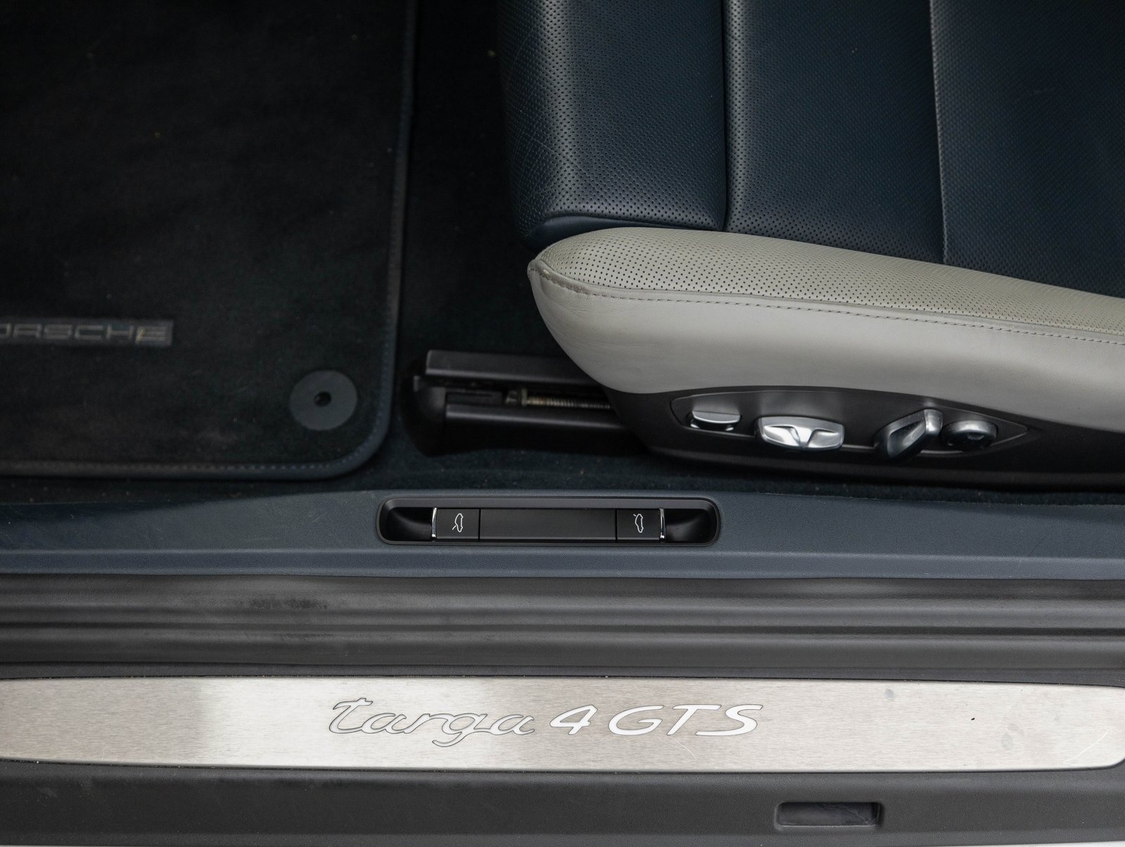 Used 2019 Porsche 911 Targa 4 GTS image 23