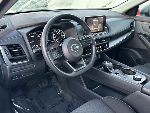 Certified 2023 Nissan Rogue SV image 32