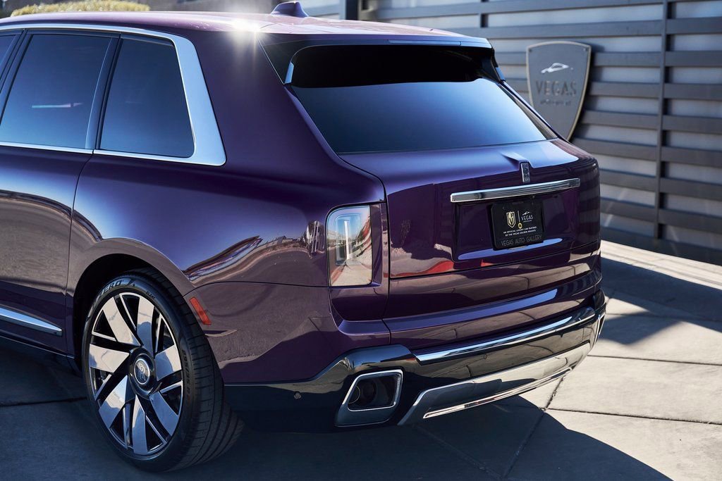 Used 2025 Rolls-Royce Cullinan AWD/4WD image 10